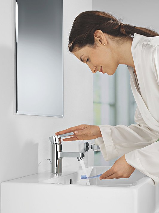 S-Size: een kraan met een standaardhoogte, ideaal voor dagelijkse korte handelingen zoals handen wassen