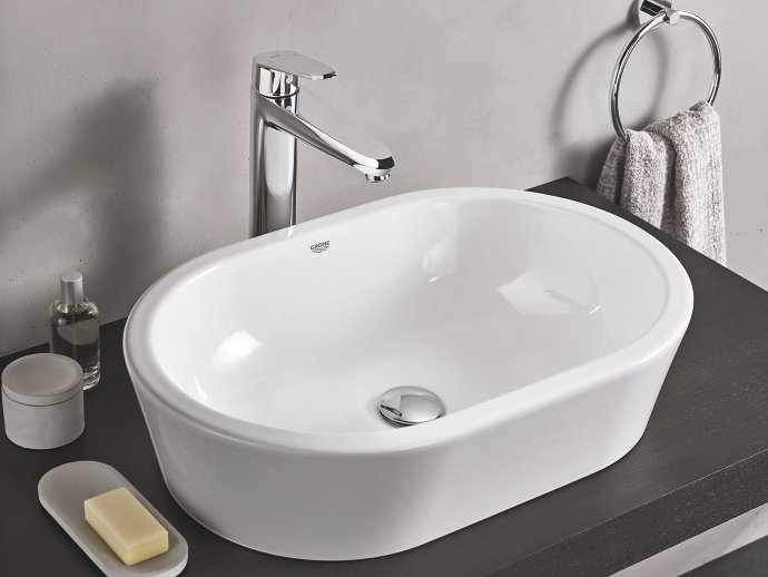 GROHE Eurodisc Cosmopolitan badkamerkraan XL-size in chroom aan lavabo