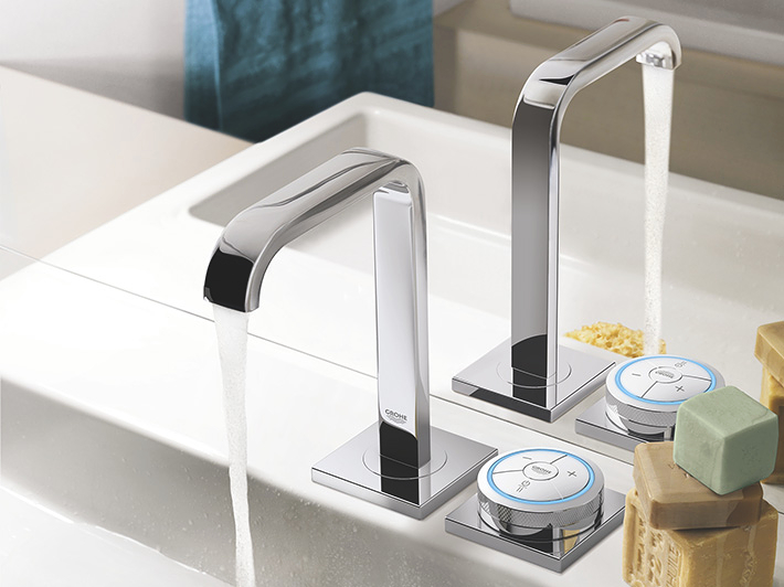 GROHE F-digital Digital controller and digital diverter for bath with square base plate