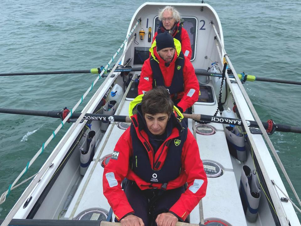 GROHE Team Ocean aan het roeien