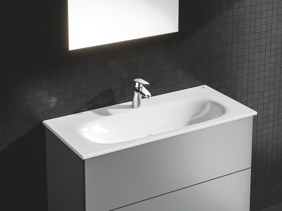 GROHE Eurodisc Cosmopolitan badkamerkraan S-size chroom aan lavabo