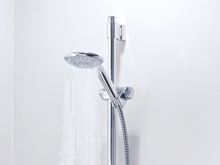 Water besparen, douchen in plaats van in bad