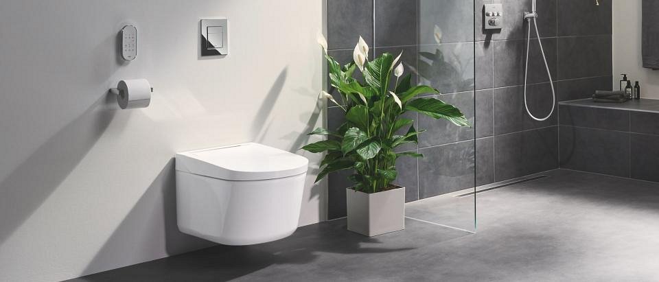 Полноценная ванная комната с унитазом-биде Sensia PRO