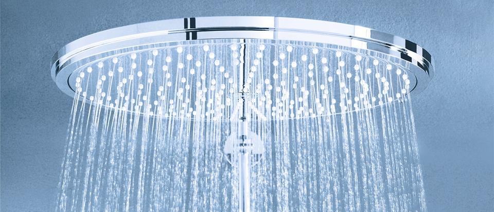 Jacuzzi Argentina Arredobagno S.A. - El sistema de ducha Grohe Euphoria 180  ofrece un sistema de ducha integral con grifería termostatica, ducha fija y  ducha de mano. Adquirirla en nuestra empresa por $