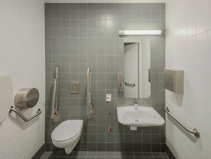 Productoplossingen voor badkamers in verzorgingshuizen 