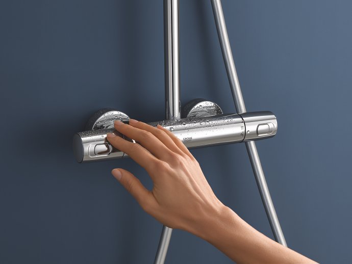 GROHE Euphoria Colonne de douche thermostatique avec douche de tête  Euphoria 21cm et douchette à main Massage chrome - 27964000 