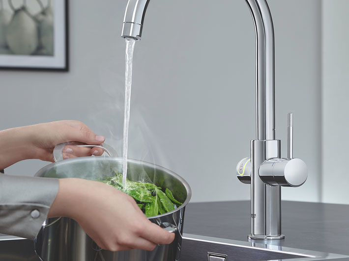 Are you tired of carrying crates of water? 🤔💪 Then our GROHE Blue Pure  systems is the perfect solution for you as it turns ordinary tap water into  fresh, By GROHE