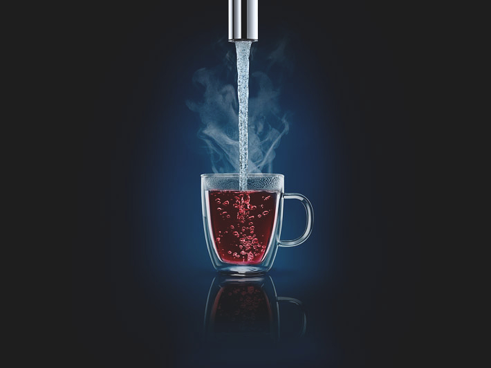 Warm water van GROHE Red voor thee