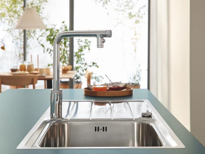 close up of modern kitchen sink with GROHE smartcontrol mixer tap