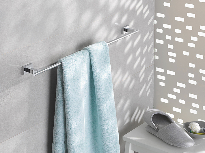 Accessoires de salle de bains GROHE Essentials Cube