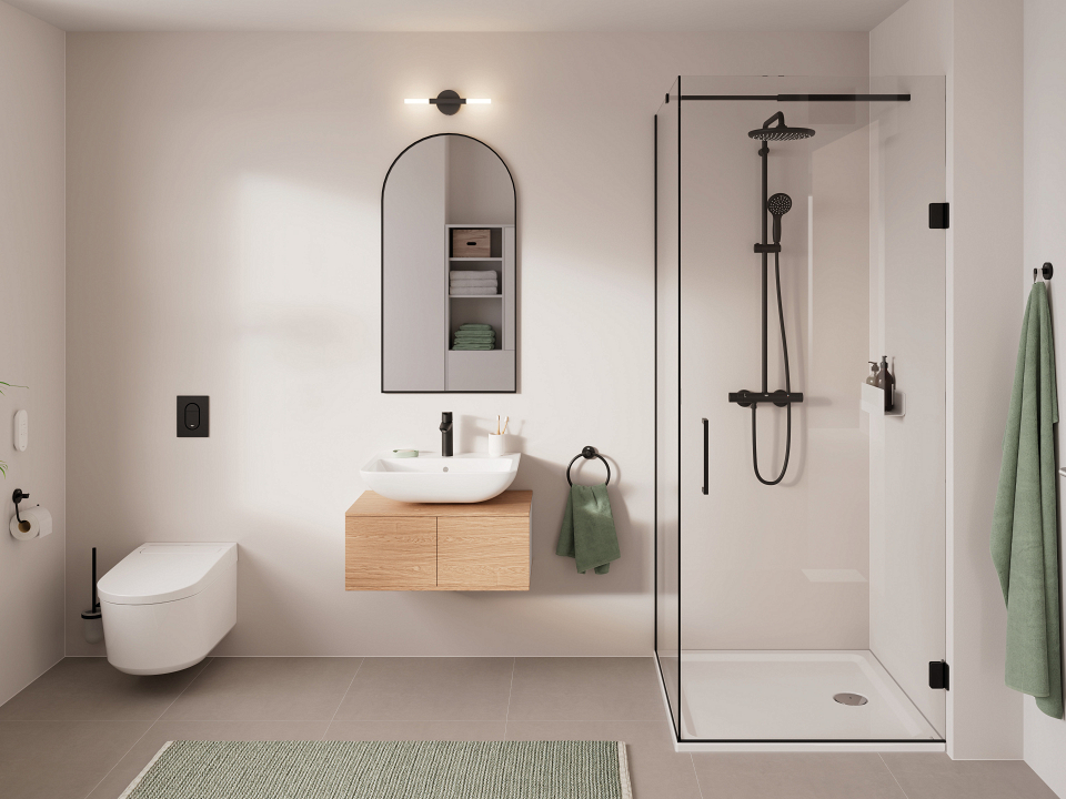 Full GROHE Bathroom suite in Phantom Black