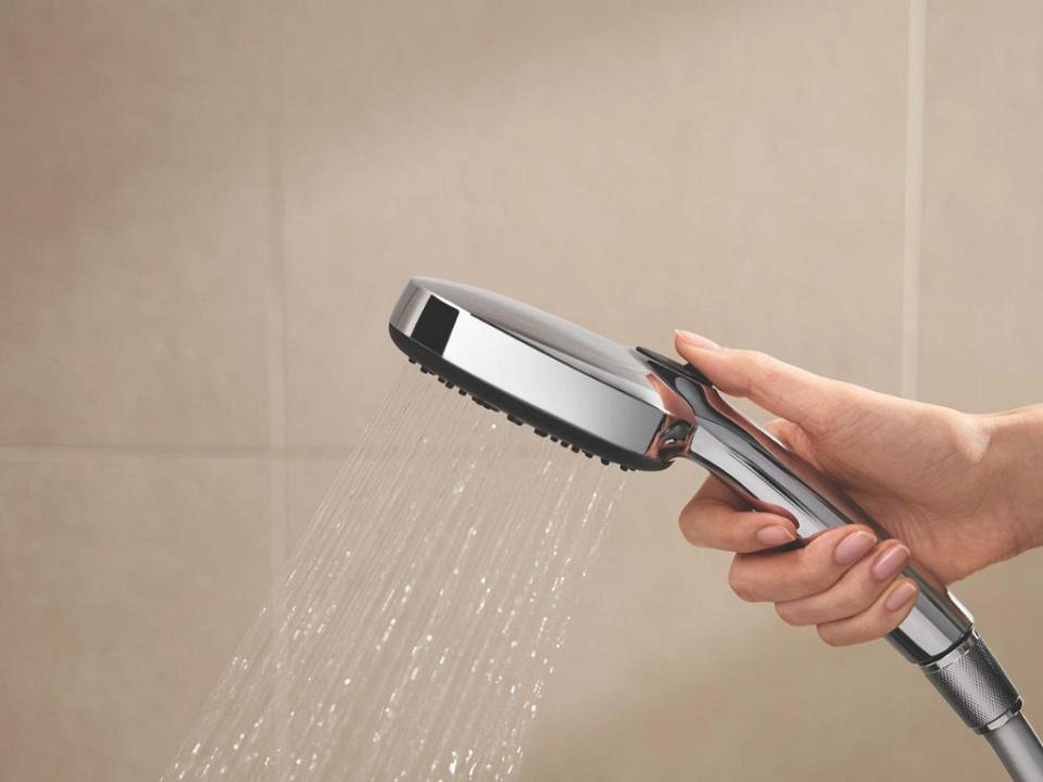 Chrome douchekop van opbouw douche