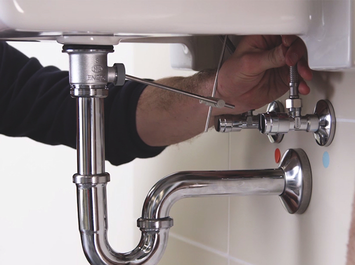 Comment installer un lavabo Tuto GROHE