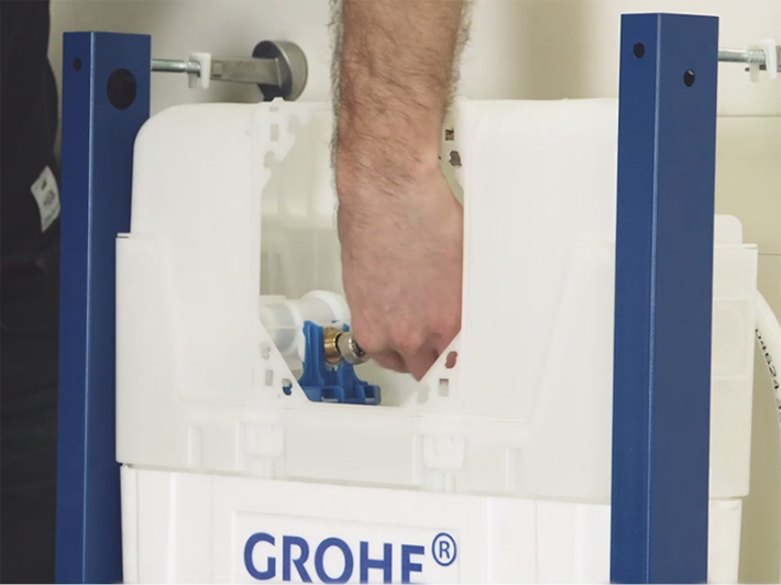 Comment installer un WC suspendu Tuto GROHE