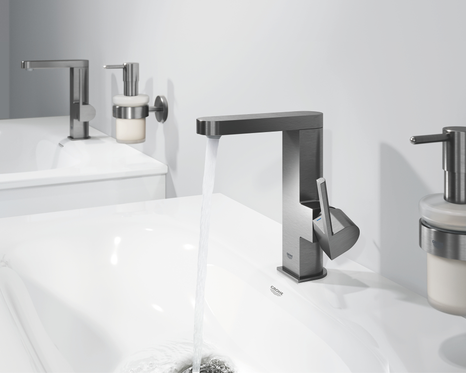 GROHE Plus robinet de lavabo taille M en gris foncé brossé avec eau courante