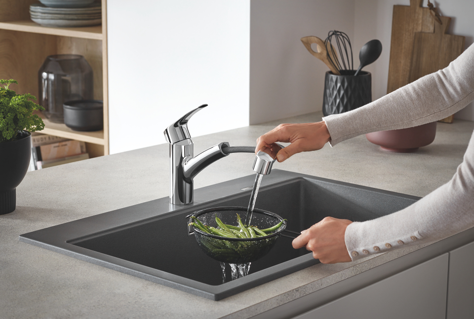 GROHE Eurosmart robinet de cuisine en chrome avec bec bas pour un nettoyage facile des légumes