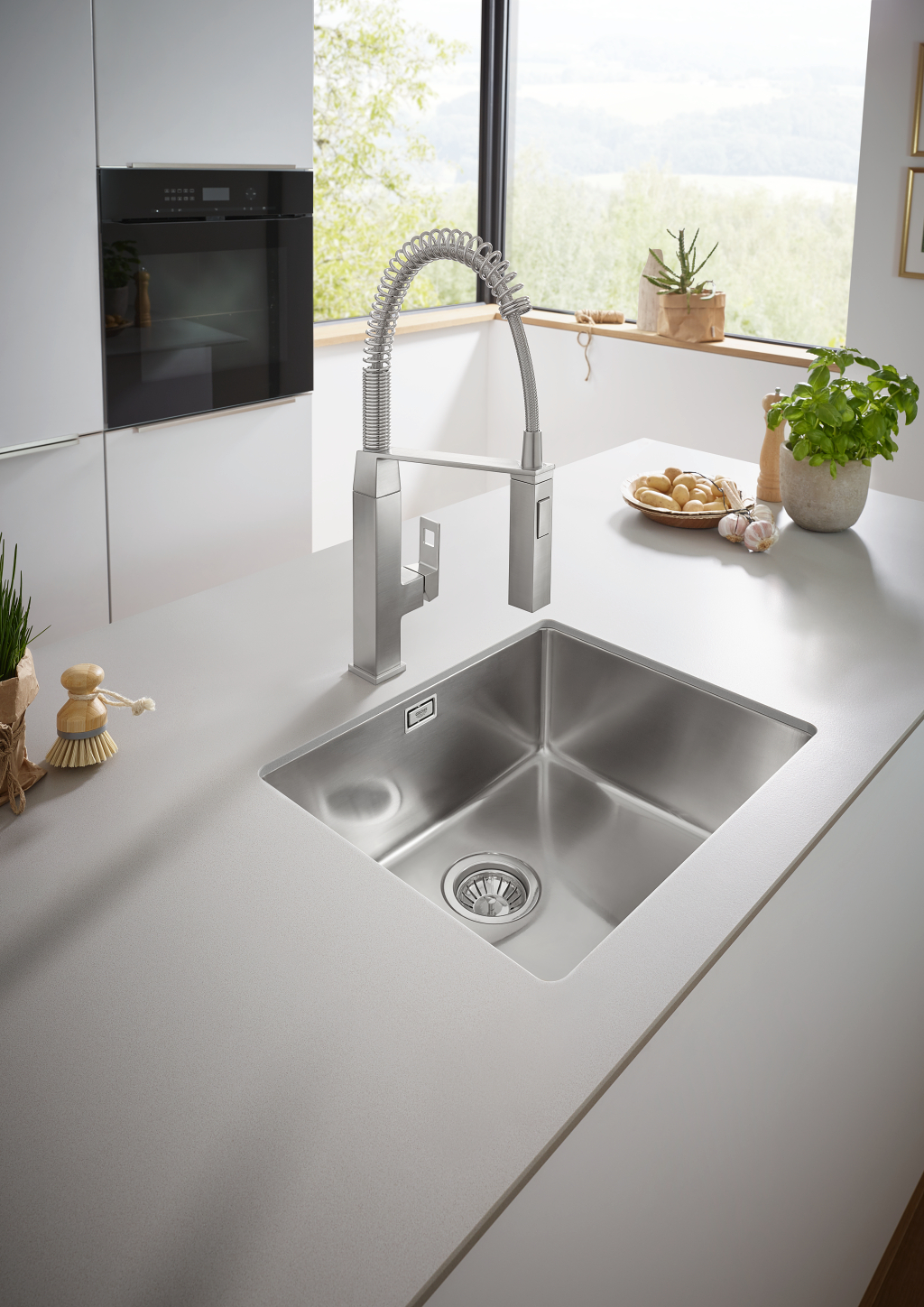 GROHE K700 Underlimet serien | GROHE - Grohe AG Company Page