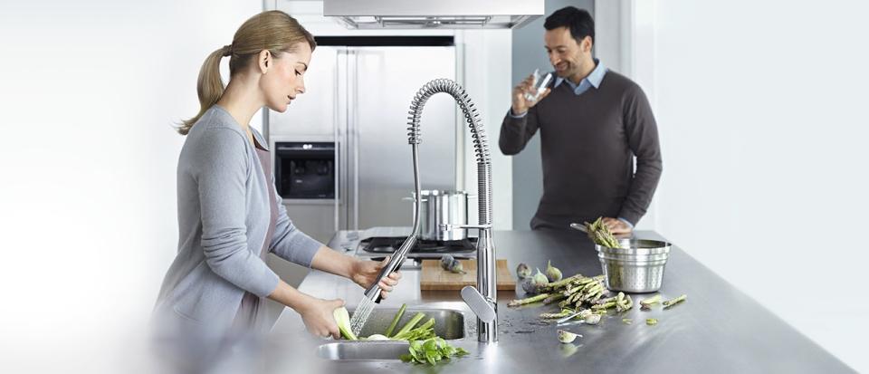 GROHE K7 robinet de cuisine en chrome avec douchette professionnelle pour un nettoyage facile des légumes