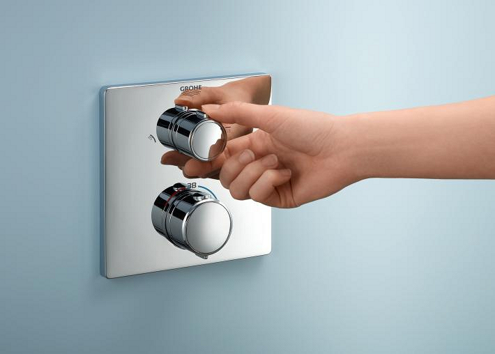 Precision Thermostat Unterputz-Duschsystem mit Vitalio Comfort 250 6